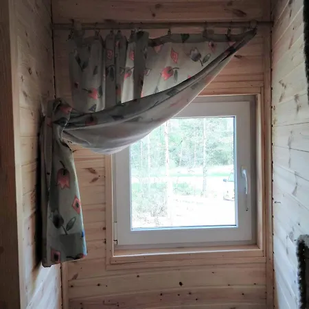 Puhkemaja Roosa Maja Parvesaunaga *