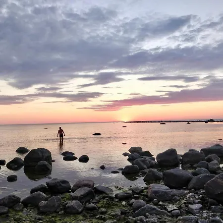 Roosa Maja Parvesaunaga Reigi