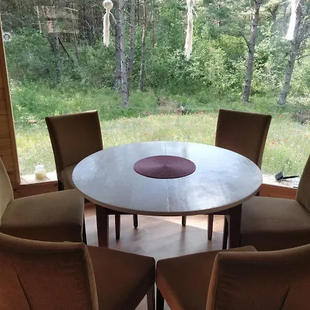 Roosa Maja Parvesaunaga *