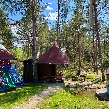 Roosa Maja Parvesaunaga *