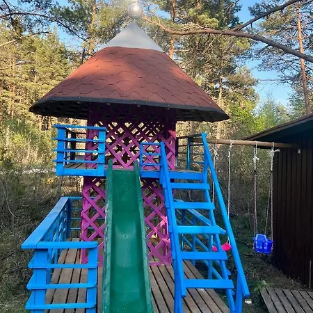 Roosa Maja Parvesaunaga Prázdninový dům *