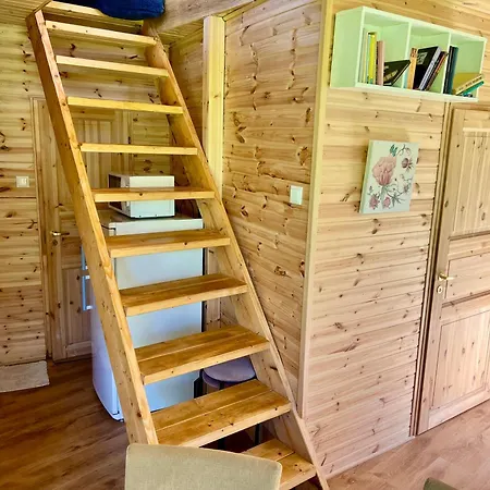 Roosa Maja Parvesaunaga